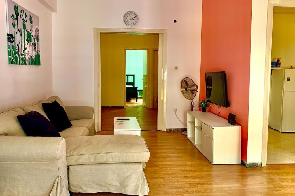 2 Bedroom Apartment 300 Meters Metro Aghios Loanis Афіни Екстер'єр фото